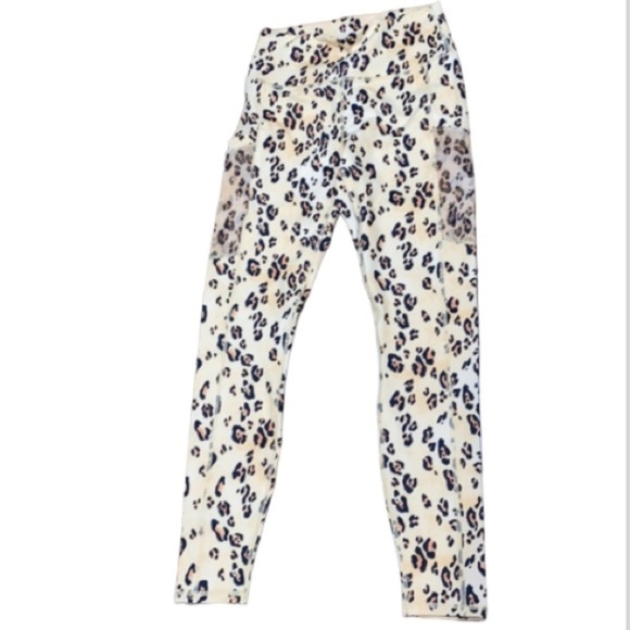 Fabletics Mila Leggings NEW high waisted mesh pocket sides upf 50+ leopard - Picture 1 of 7